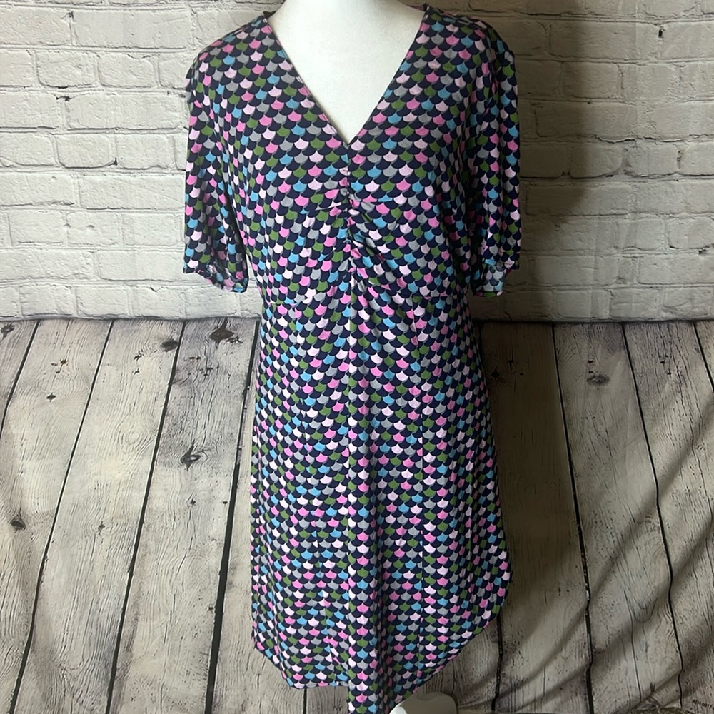 NWT Boden Jemima ruched dress, French navy color w/ multicolored scallops size 8
